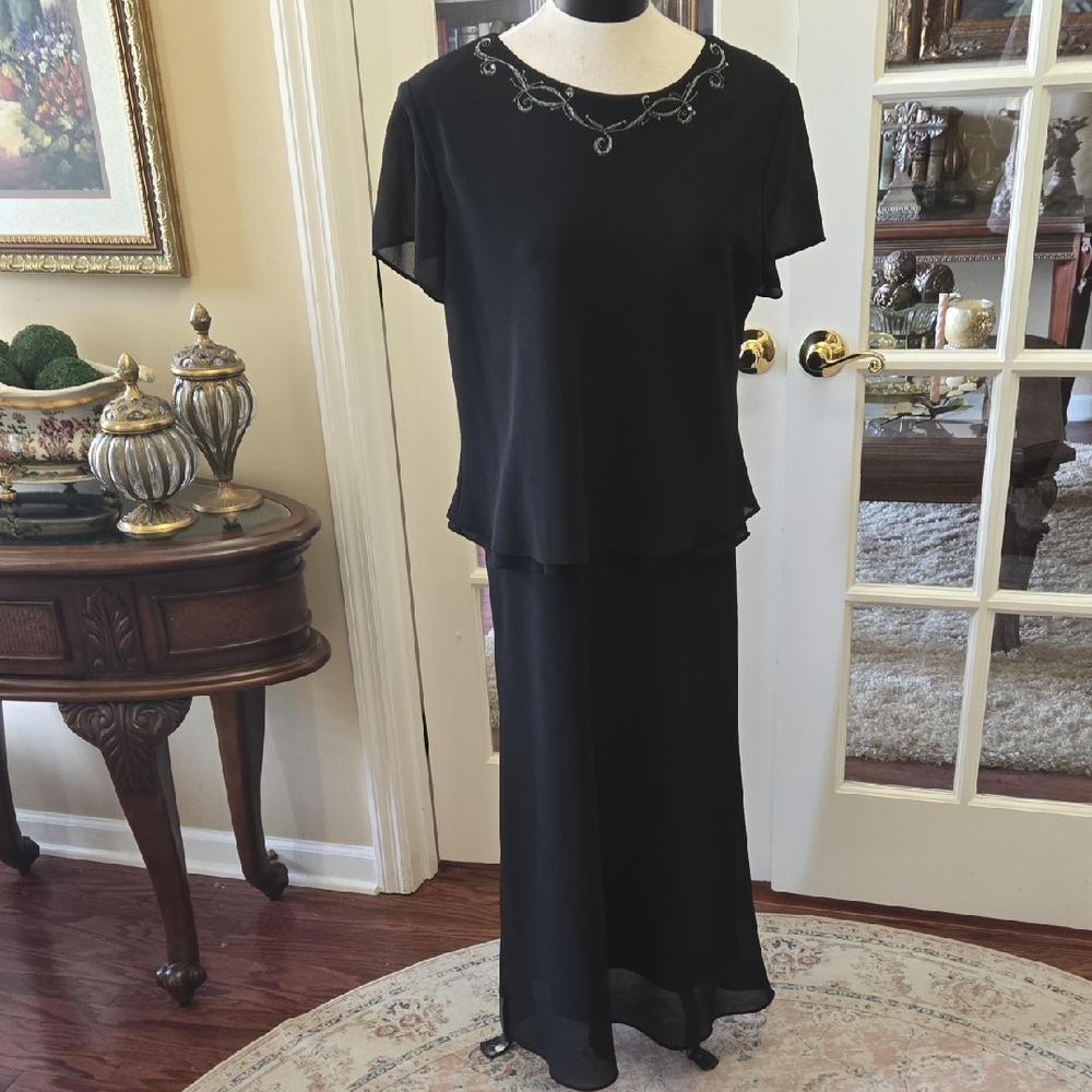 Dani Max Black Embellished Beaded Neckline Maxi Dress Short Sleeve Lined 16 EUC